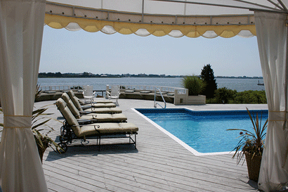 hamptons pool